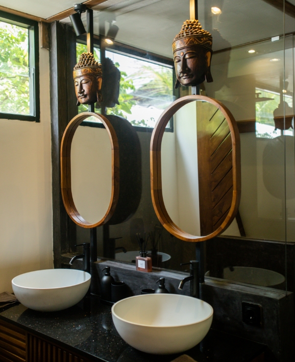 KatsumiCottages_Home_Facilities_Bathroom